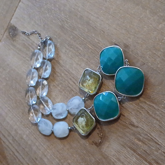 Chunky Multicolor Faceted Stament Necklace - Picture 11 of 17